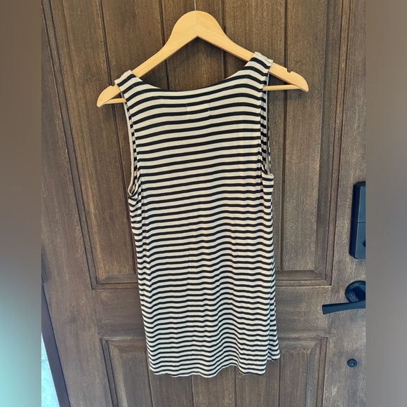 Tank top in olive green stripped - Picture 2 of 3